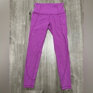 Athleta Salutation 7/8 tight in fuchsia,‎ size XS